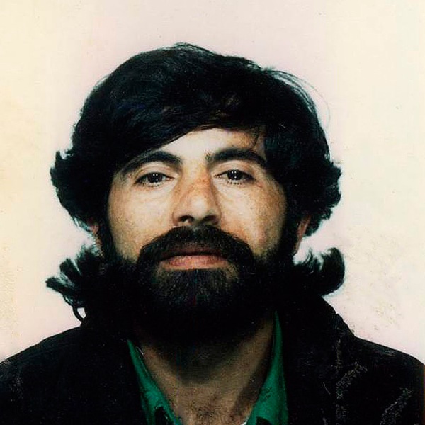 Saacan ngarobah kahirupanana, Annunziato Lugarà téh buukna gondrong jeung janggotna panjang