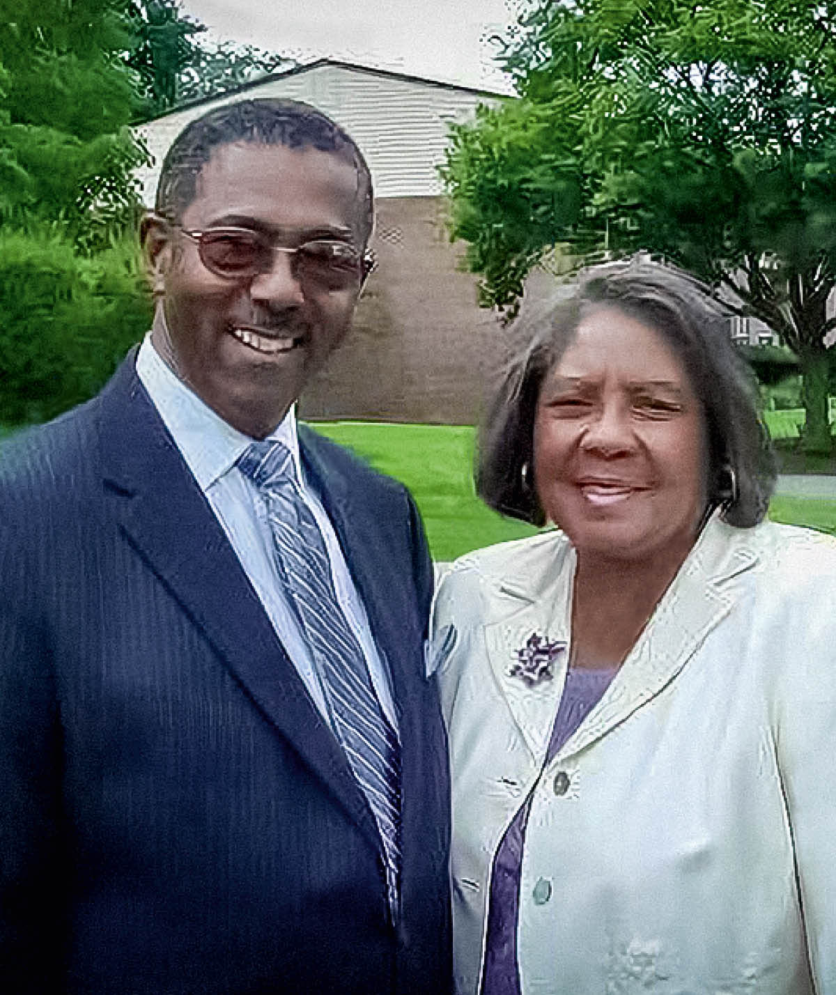 Leon jeung Ruby Weaver.