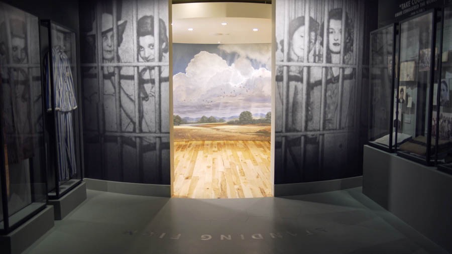 Una parte del museo che la mostra diversi fradei che i ze stati metesti in preson par causa dela so fede. In fondo, nantra parte del museo che mostra el Paradiso.