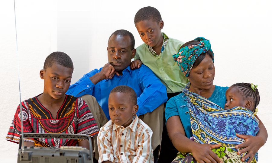 Emusi ewiriyanaka ihapari muraadioni