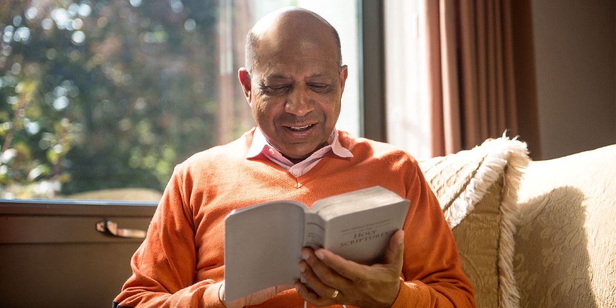 Mulopwana omusomaka Biibiliya